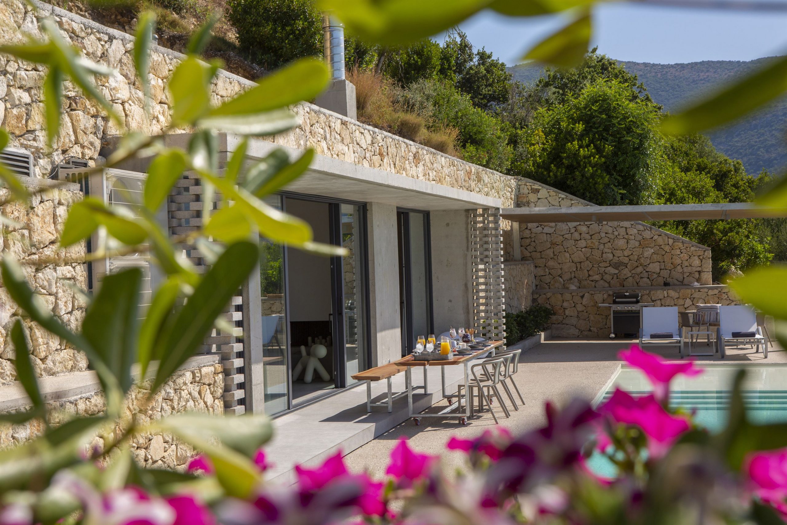 lekfas-lefkada-villa-rent-luxury-enoikiasi-bungalow-room-suit-sivota-syvota-fyki-3