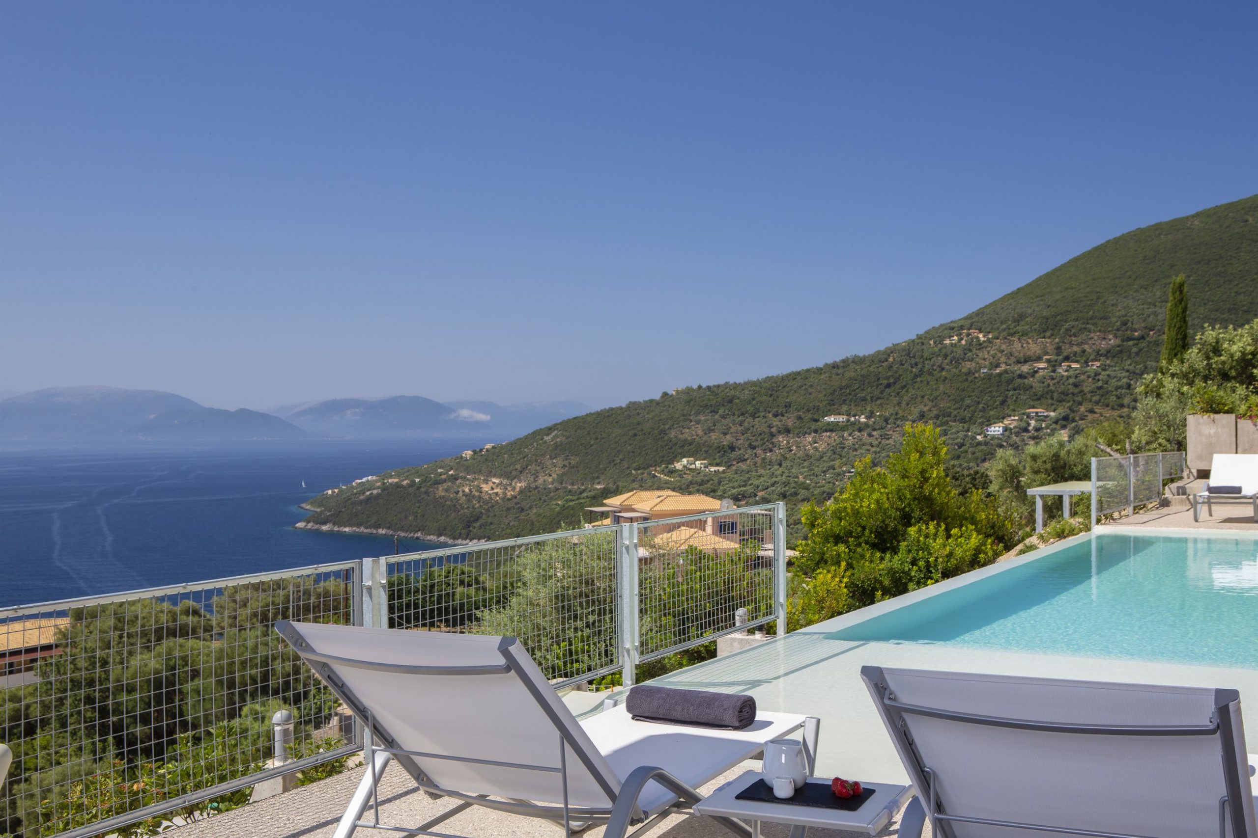 lekfas-lefkada-villa-rent-luxury-enoikiasi-bungalow-room-suit-sivota-syvota-fyki-5