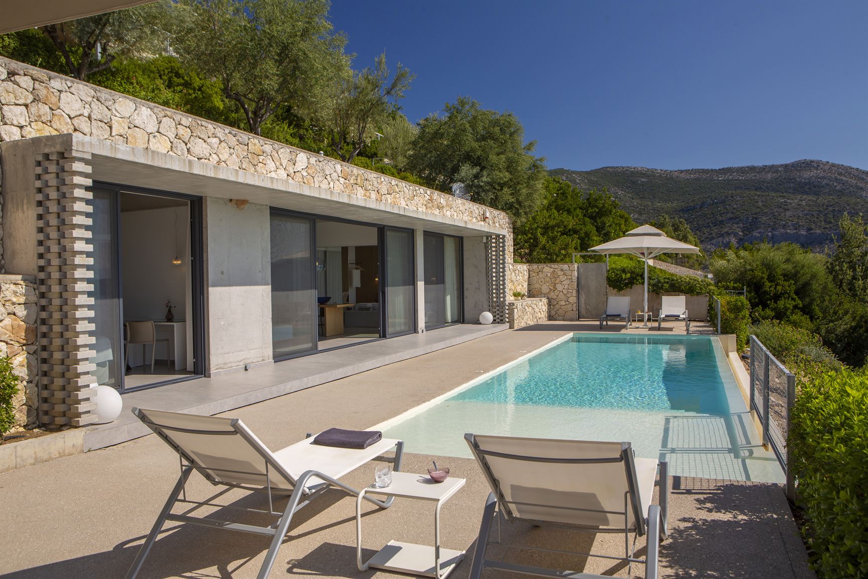 bluecaves-lefkada-posidonia-villa-rent-lefkada-syvota-greece-vacation-luxury-room-house-bungalow-pool-15